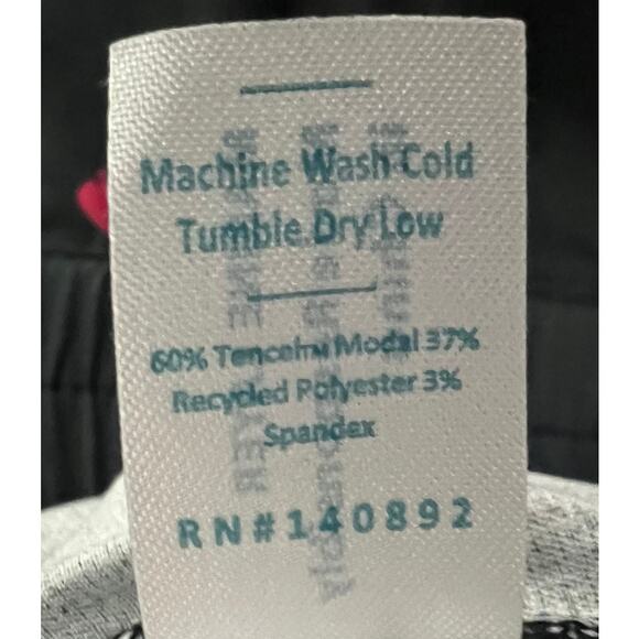 Marine Layer Allison Pant in Black Queen of Hearts Print Size M - Picture 9 of 10